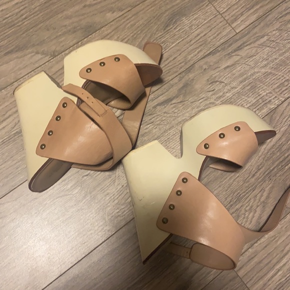 Size 37 - Picture 4 of 5